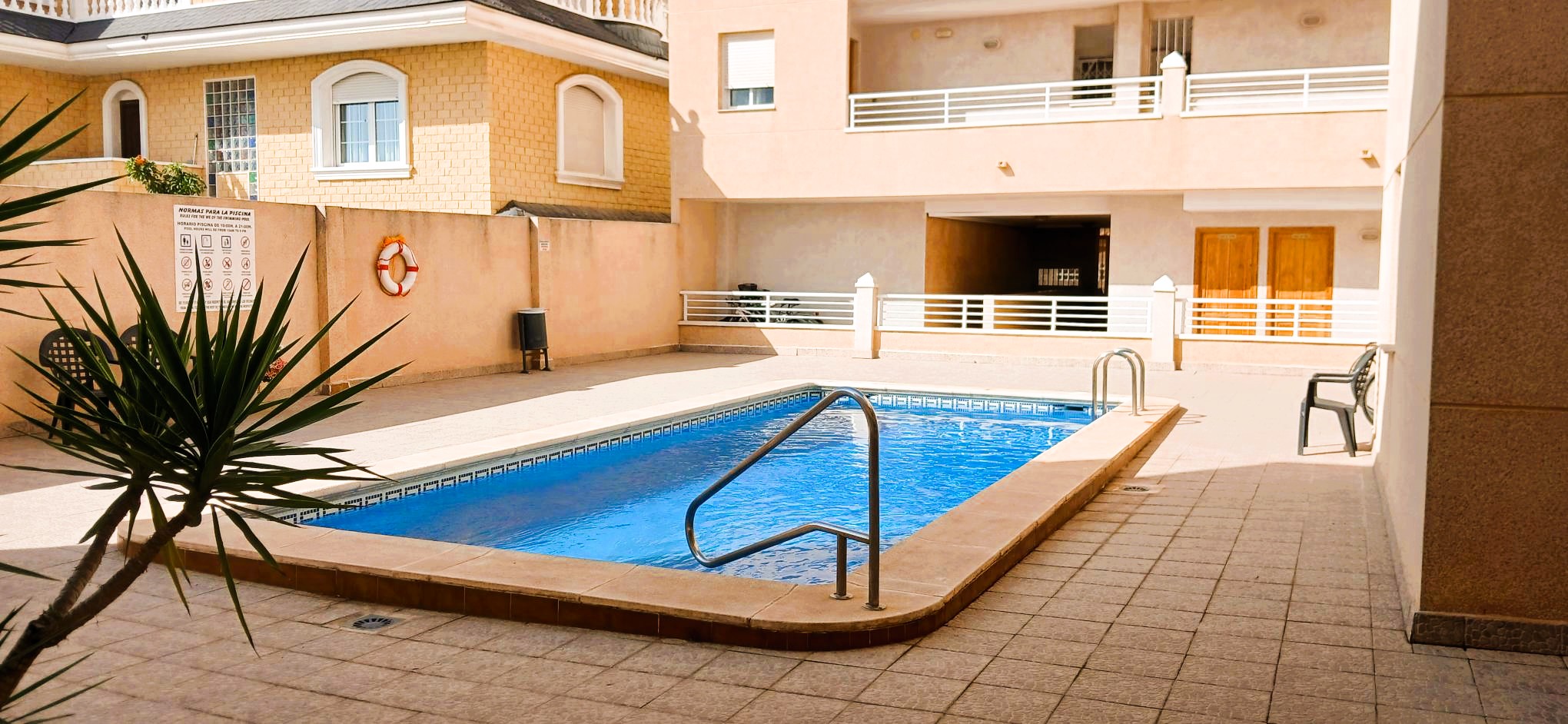 Venta_apartamento_2d_con_piscina_Los_Montesinos