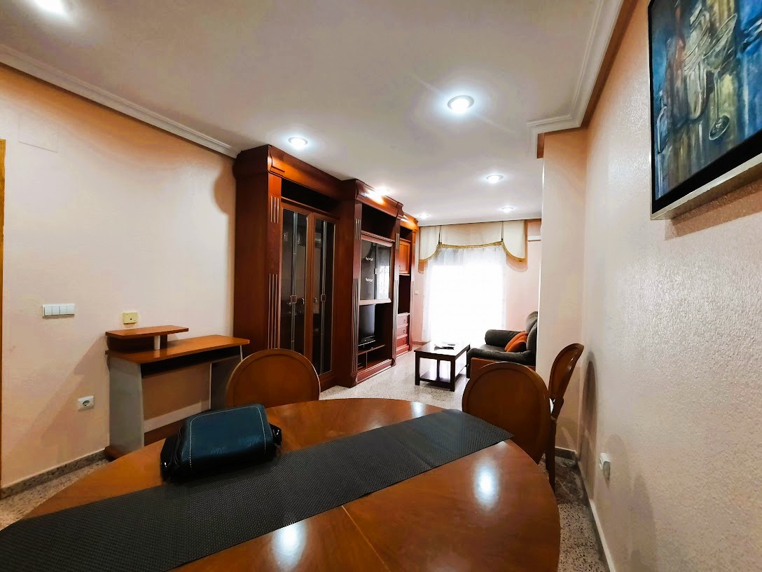 Alquiler_piso_3d_2b_centro_Torrevieja