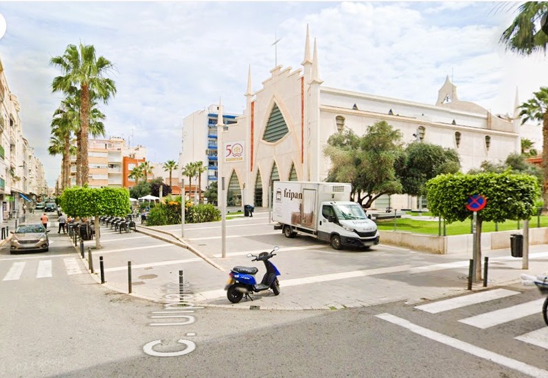 Alquiler_estudio_plaza_de_oriente_Torrevieja