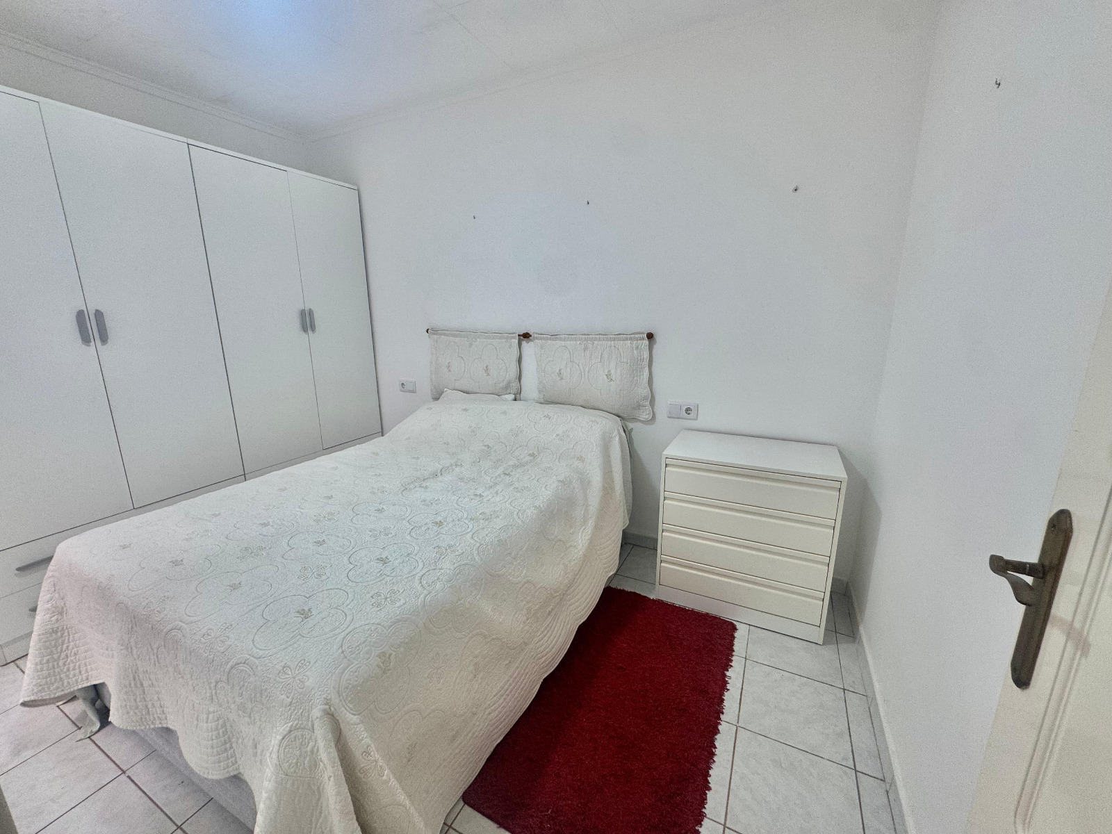 Alquiler_bungalow_1d,_jardín_solárium_El_Chaparral__